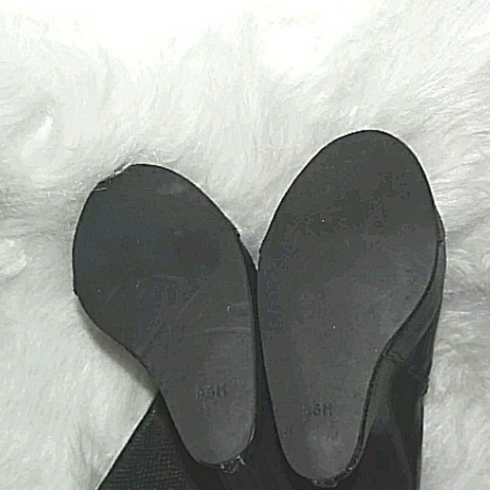 ๐ SOLD ๐ Jeffery Campbell Moonovers - Picture 4 of 5
